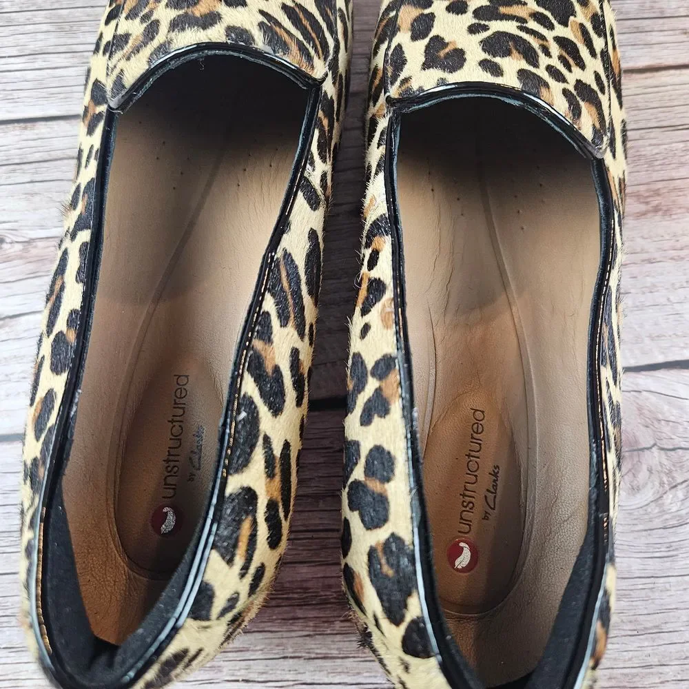 Clarks‎ Structured Un Blush Ease loafers flats, leopard pony hair, size 7